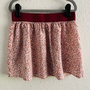 Old Navy - Girls flower 🌺 skirt.
